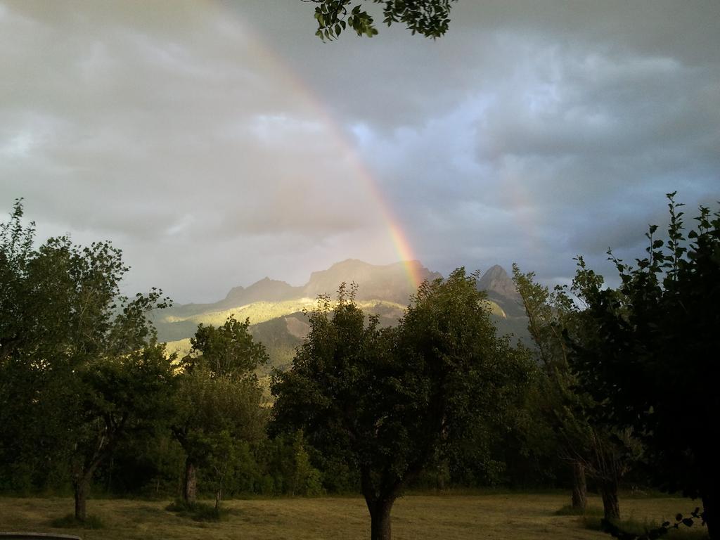 Domaine De Lara Panzió Barcelonnette Kültér fotó